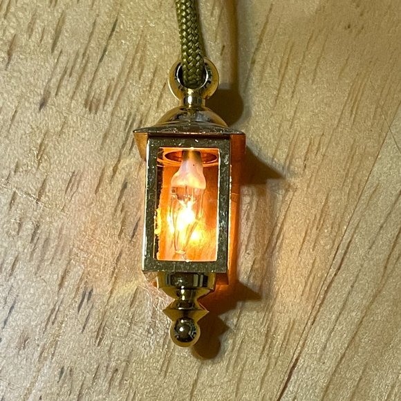 Avon Jewelry - Avon lantern necklace vintage lighted